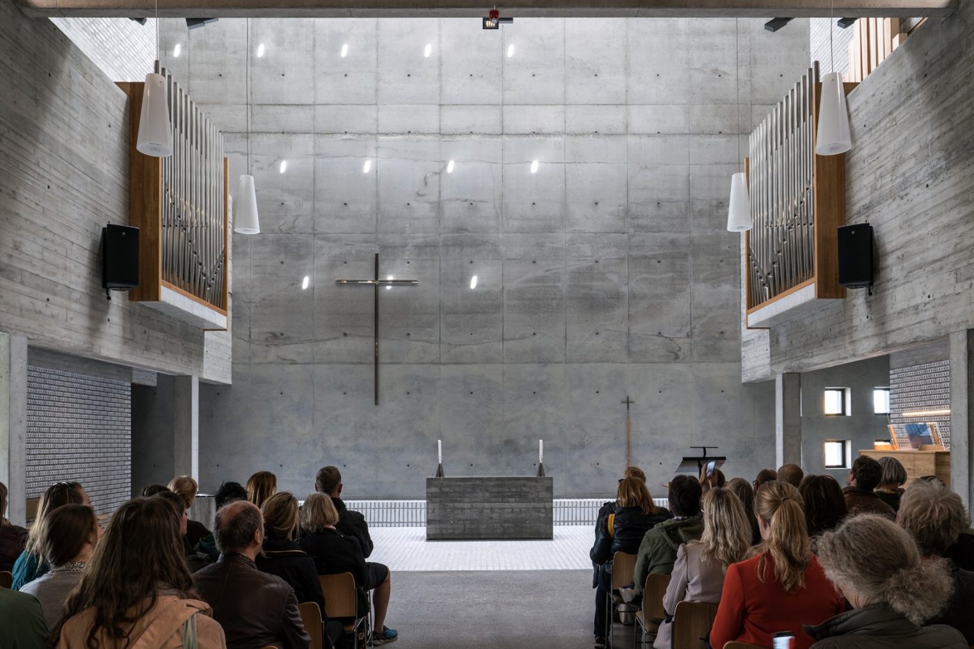 Teglstein - EW0109 Hvid Marmor - EW0112 Brun Valmue - Spikkestad Kirke