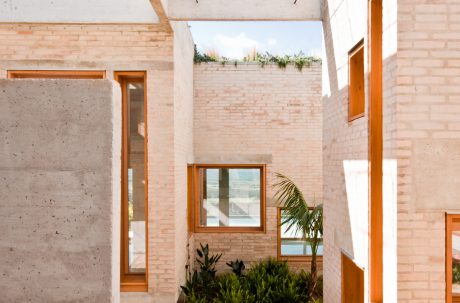 Can Jaime i n Isabelle; Brick Award 2020 Special Prize Winner; Category "Feeling at Home"; Architects: TedA Arquitectes; Photo:  TedA Arquitectes