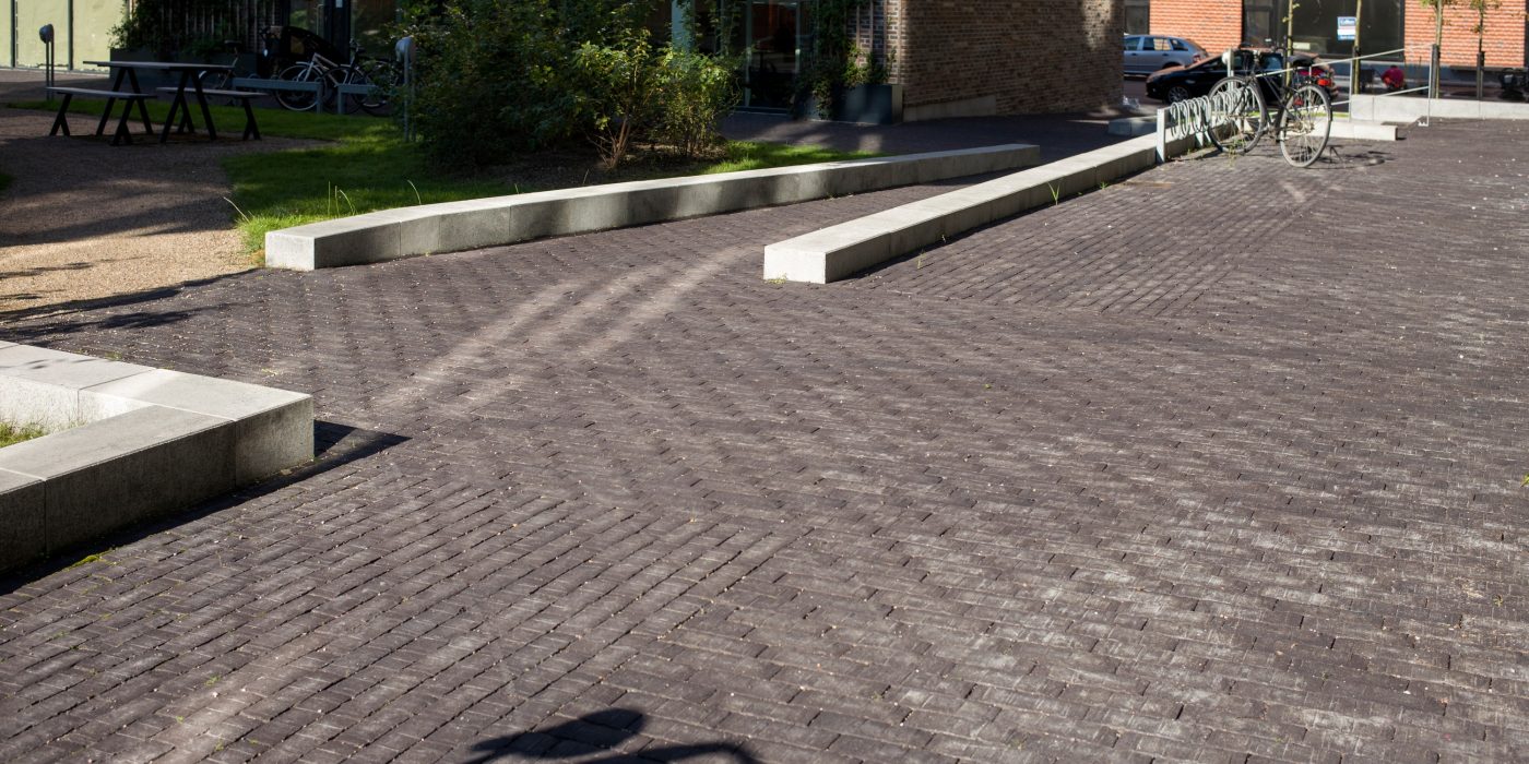 Carl Jacobsens Vej in Copenhagen, Paver, Langeoog