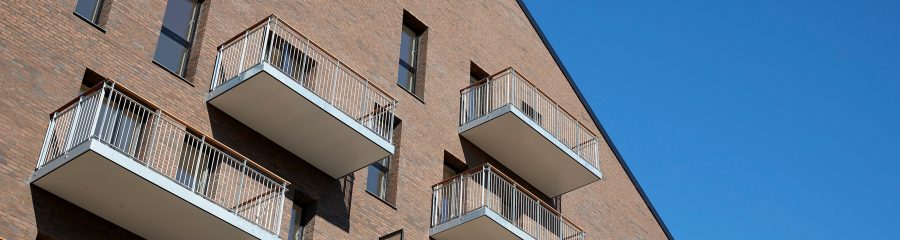 Apartment Building in Hilleroed, Facing Brick Brun Valmue