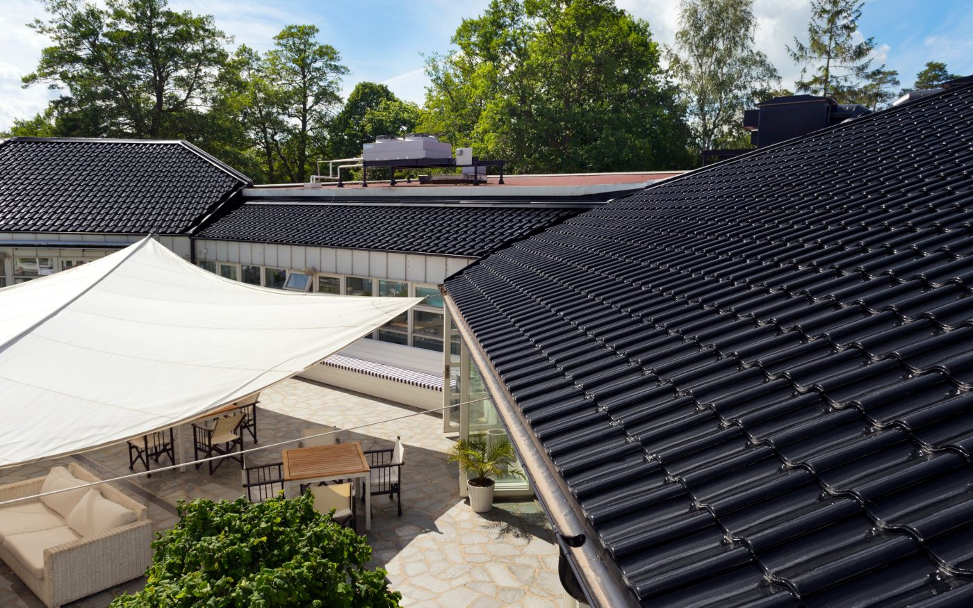 SPA in Ystad, Roof, Madura Black Glased 738