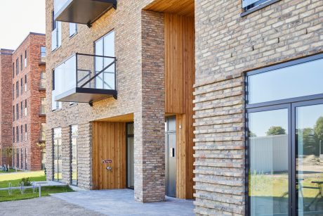 Teglstein: EW3255 Red Shade - EW3373 Safari | Enghaven, Danmark