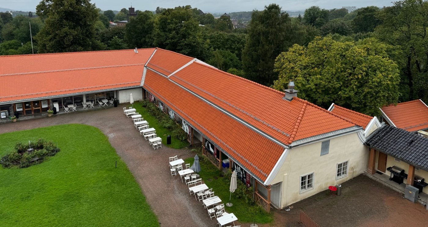 Takstein: P451 Naturrød | Frogner Hovedgård, Norway