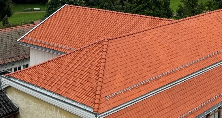 Takstein: P451 Naturrød | Frogner Hovedgård, Norway