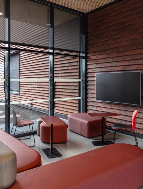 Facade cladding: URBAN U Holmen | Bamble videregående skole, Norway