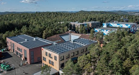 Facade cladding: URBAN U Holmen | Bamble videregående skole, Norway