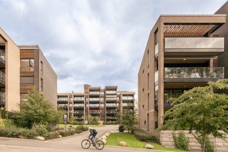 Brick: EW0449 Kul - EW0447 Flint - EW0450 Jern | Kolbotn Hage, Norway