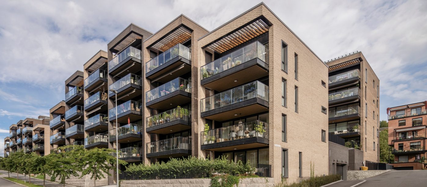 Brick: EW0449 Kul - EW0447 Flint - EW0450 Jern | Kolbotn Hage, Norway