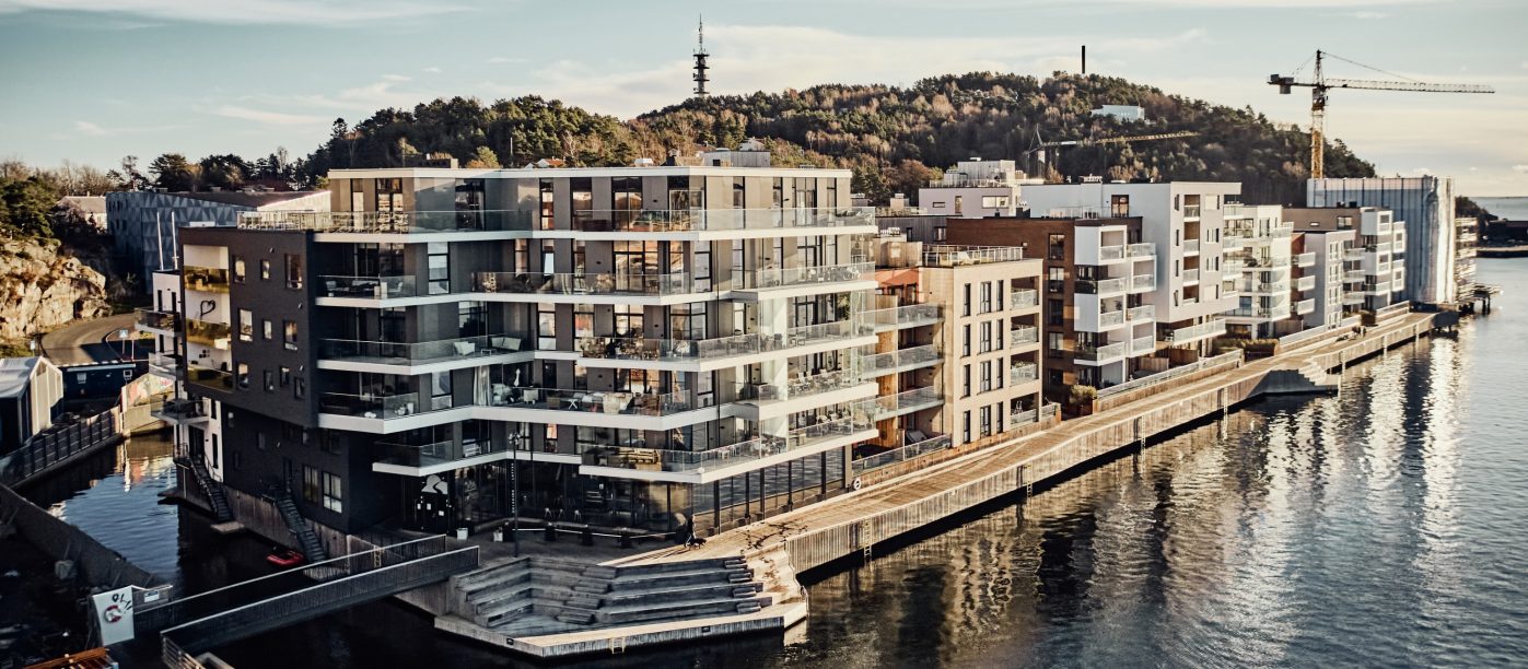 Bricks: Pellava - Iltarusko Retro - Kaakaonruskea Retro - Superwhite Retro - Grafiitinmusta Retro | Wienerberger AS