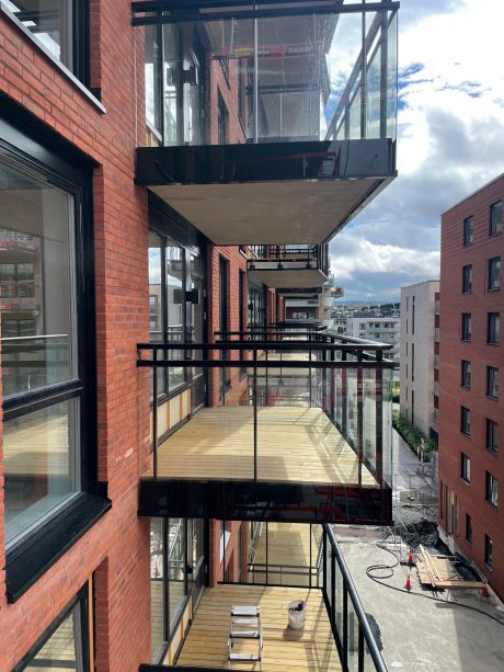 Teglstein: EW0465 Rød nuancered | Løren Botaniske, Oslo