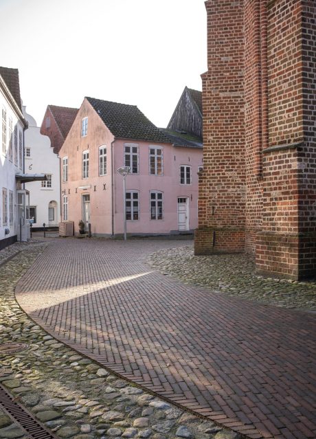 Belægningstegl: Auxo getrommelt | Kristkirken, Tønder