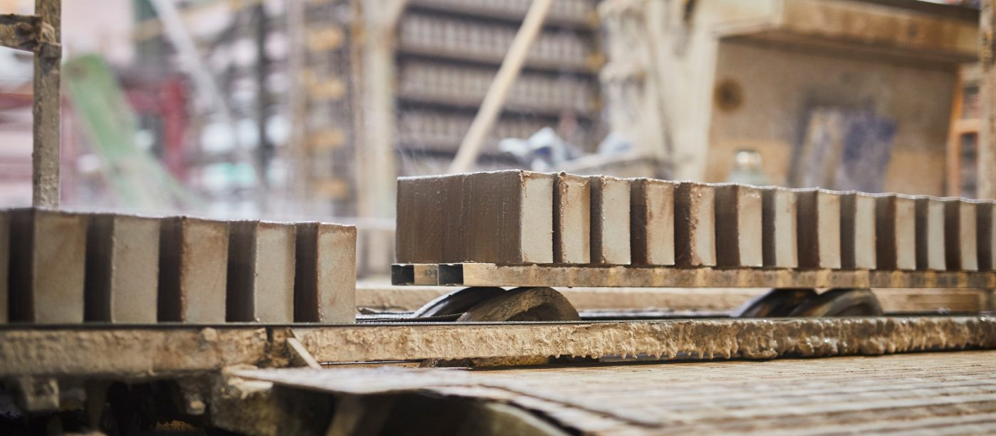 Production waterstruck bricks