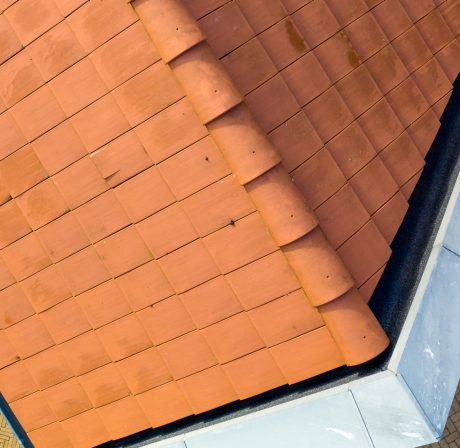 Takstein - Datura Naturrød - Oluf Bagers Plads, Danmark