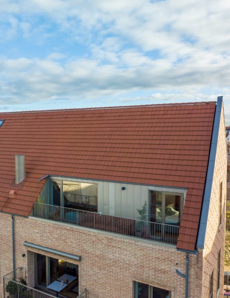 Takstein - Datura Naturrød - Oluf Bagers Plads, Danmark