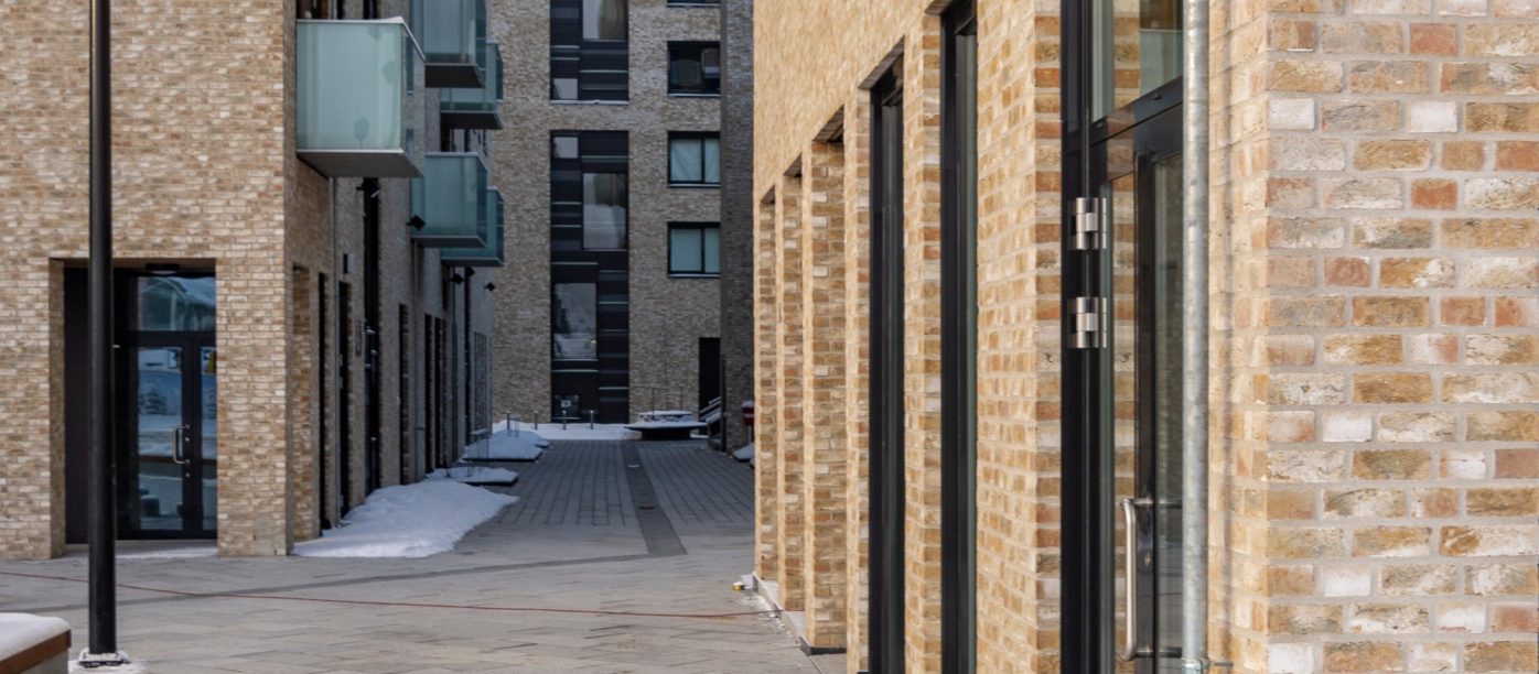 Teglstein - Bronsgroen - Promenade Lillestrøm, Norge