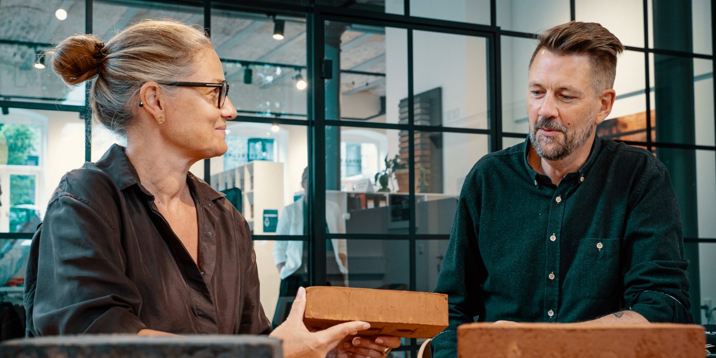 Teglstein - LESS - Rikke Ask & René Lemming