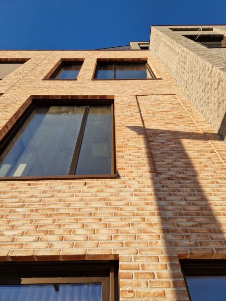 Bricks: EW2294 Terracotta Coal - EW2284 Terracotta - Grijs Gesinterd - EW0112 Brun Valmue - Bronsgroen - Morado | Kvartal 273, Norway