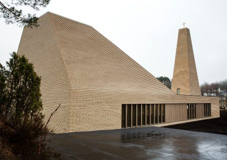Bekledningstegl: URBAN Frederiksberg | Vennesla Kirke, Norge