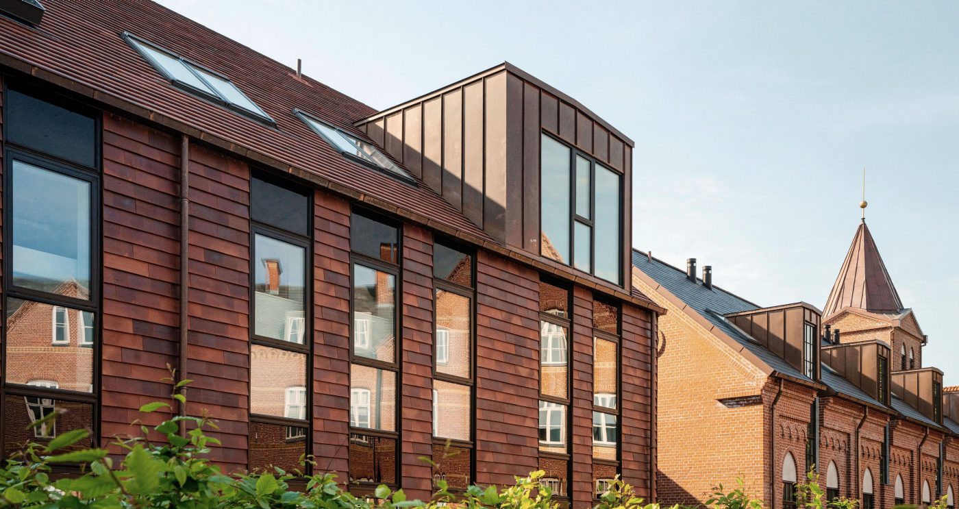 Facade cladding: Arena 500L Nordic Red | Bethleham Parish Hall, Hillerød (Denmark)