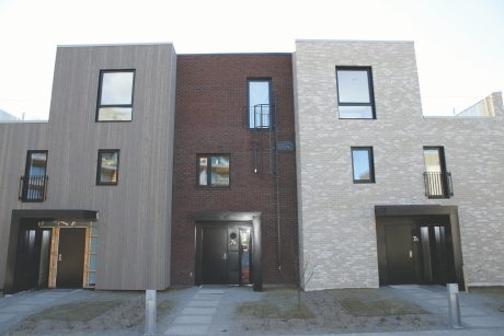 Brick: Out Laethem - Blauwrood genuanceerd | Storebukta og Veslebukta, Norway