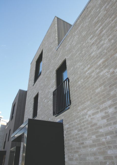 Brick: Out Laethem - Blauwrood genuanceerd | Storebukta og Veslebukta, Norway