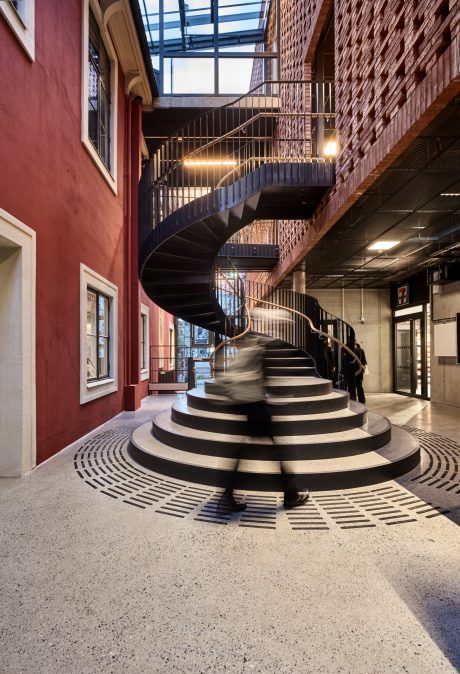 Teglstein: Iltarusko Retro | Studentersamfundet, Trondheim