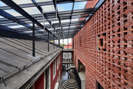 Teglstein: Iltarusko Retro | Studentersamfundet, Trondheim