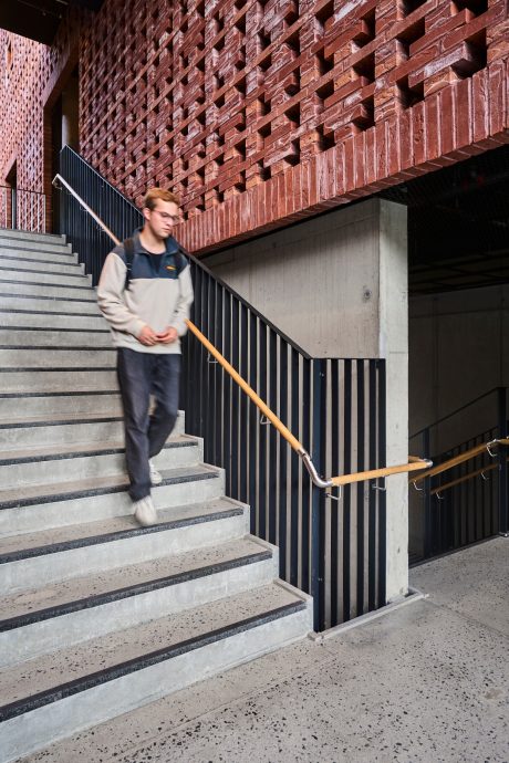 Teglstein: Iltarusko Retro | Studentersamfundet, Trondheim