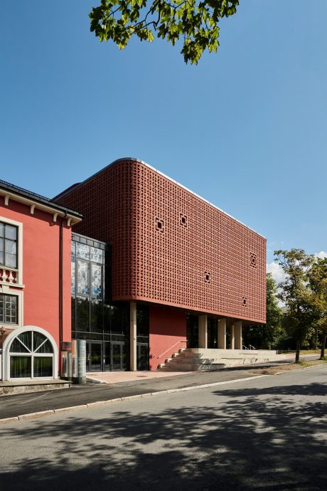 Teglstein: Iltarusko Retro | Studentersamfundet, Trondheim