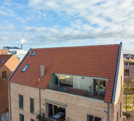 Takstein - Datura Naturrød - Oluf Bagers Plads, Danmark