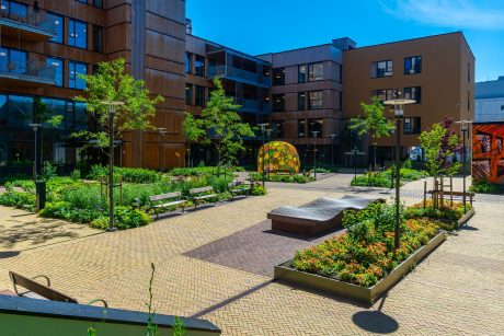 Brick: EW2783 Royal Night | Pavers: Euroton Brons Wasserstricht - Gala Wasserstricht - Incana Wasserstricht Argenti | Kverndalen