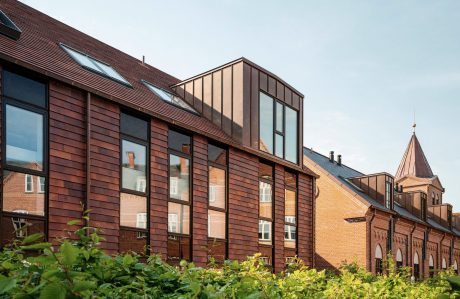 Facade cladding: Arena 500L Nordic Red | Bethleham Parish Hall, Hillerød (Denmark)