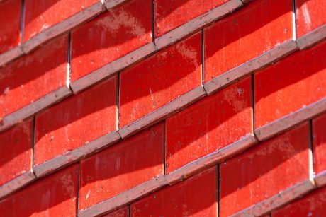 Housing complex classified as one of UNESCO's World Heritage Sites. Area : 14673 m2. Cost : 9,2 M € HT. Award winner : Prix du jury au concours d'architecture Bas Carbone EDF and Prix Architecture Bâtiment tertiaire. 62700 BRUAY-LA-BUSSIERE. Tile Koramic Aléonard Emaillée Rubis. Siding and roof's implementation.