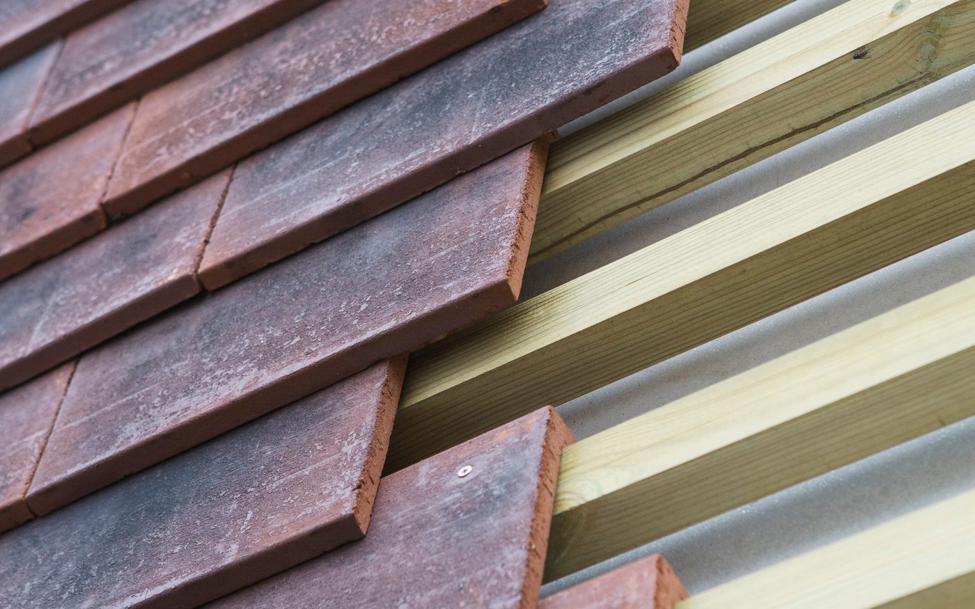 Installation of Urban Cladding Tiles at Margretheholmen - Holmen