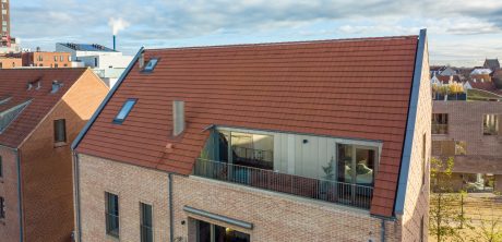 Takstein - Datura Naturrød - Oluf Bagers Plads, Danmark