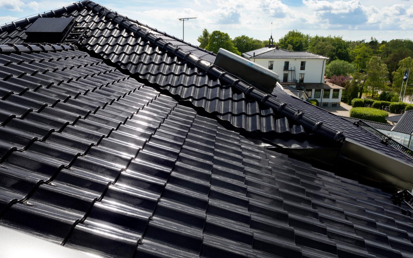 SPA in Ystad, Roof, Madura Black Glased 738