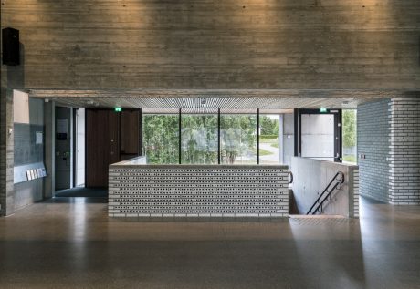 Teglstein - EW0109 Hvid Marmor - EW0112 Brun Valmue - Spikkestad Kirke