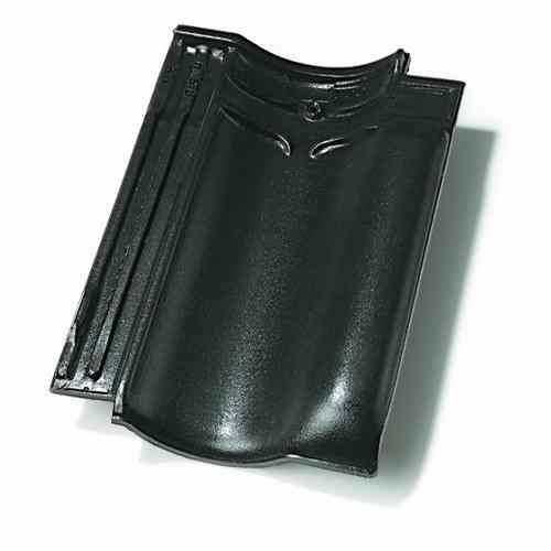 Single product shot of a Vlaamse Pan 401 Antraciet roof tile